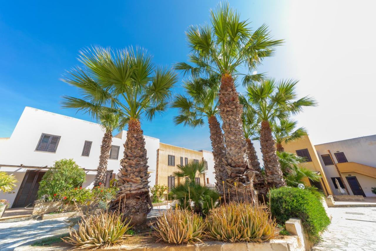 Elimi Favignana Apartments - Residence In Citta ภายนอก รูปภาพ